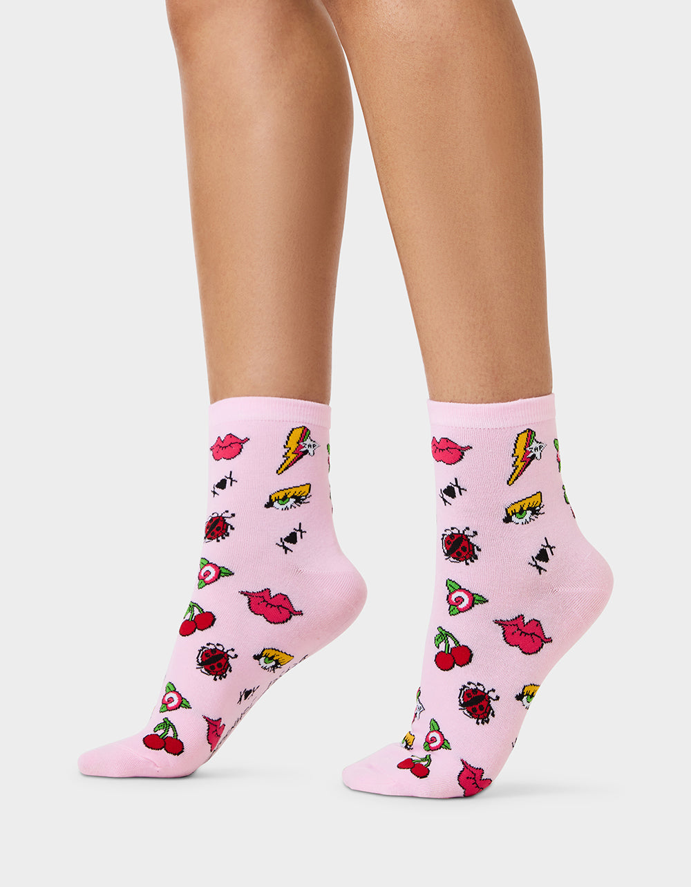 BETSEY-JOHNSON_ACCESSORIES_BLEA2105_PINK-MULTI_03.jpg