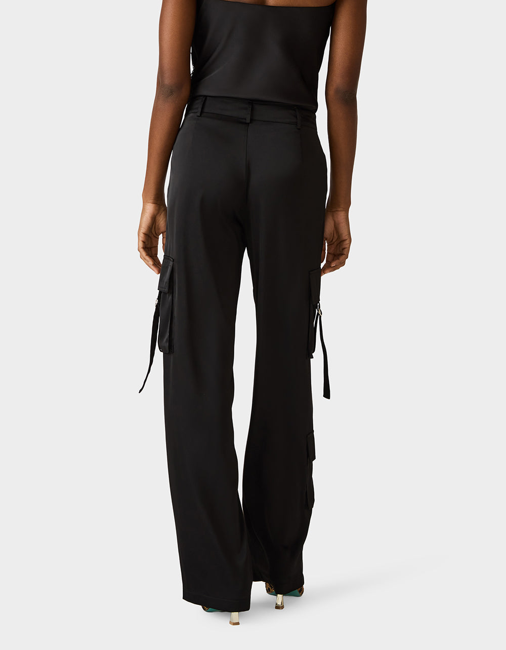 BETSEY-JOHNSON_APPAREL_CP2265_BLACK_05.jpg