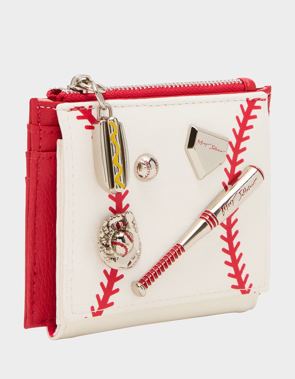 BETSEY-JOHNSON_HANDBAGS_BJ38530A_CREAM_02.jpg