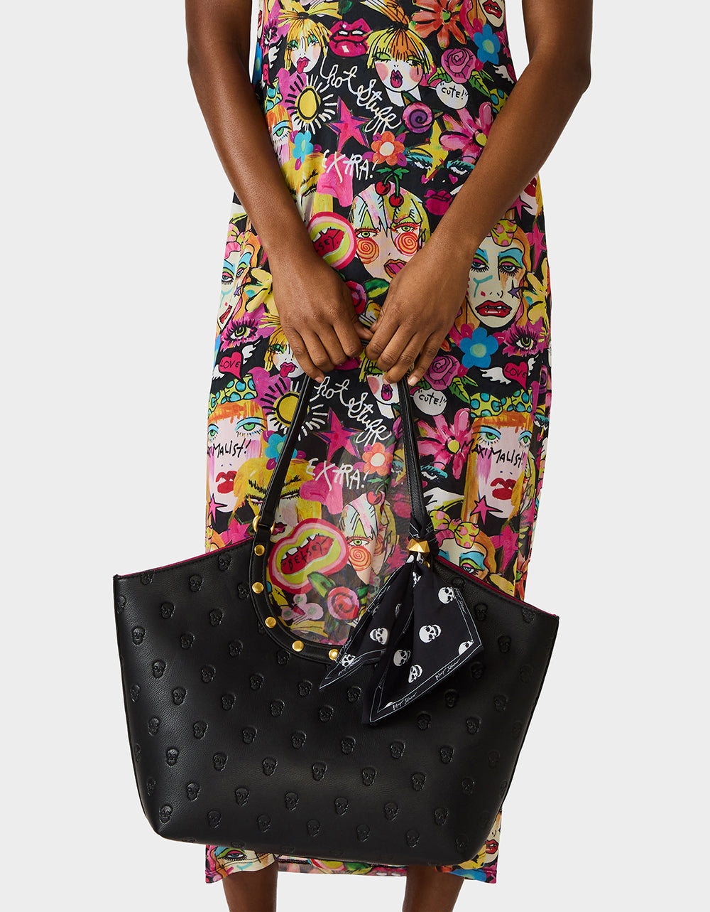BETSEY-JOHNSON_HANDBAGS_BJ38625A_BLACK_2078.jpg