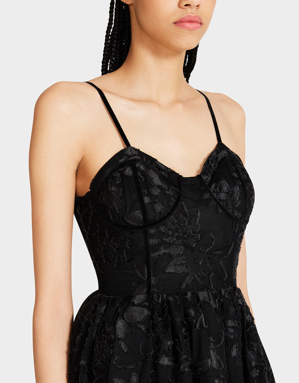 BETSEY-JOHNSON_JN308863_RAVEN-BLACK_03_75447b34-4194-40e1-a217-d44f4dc3b2a9.jpg