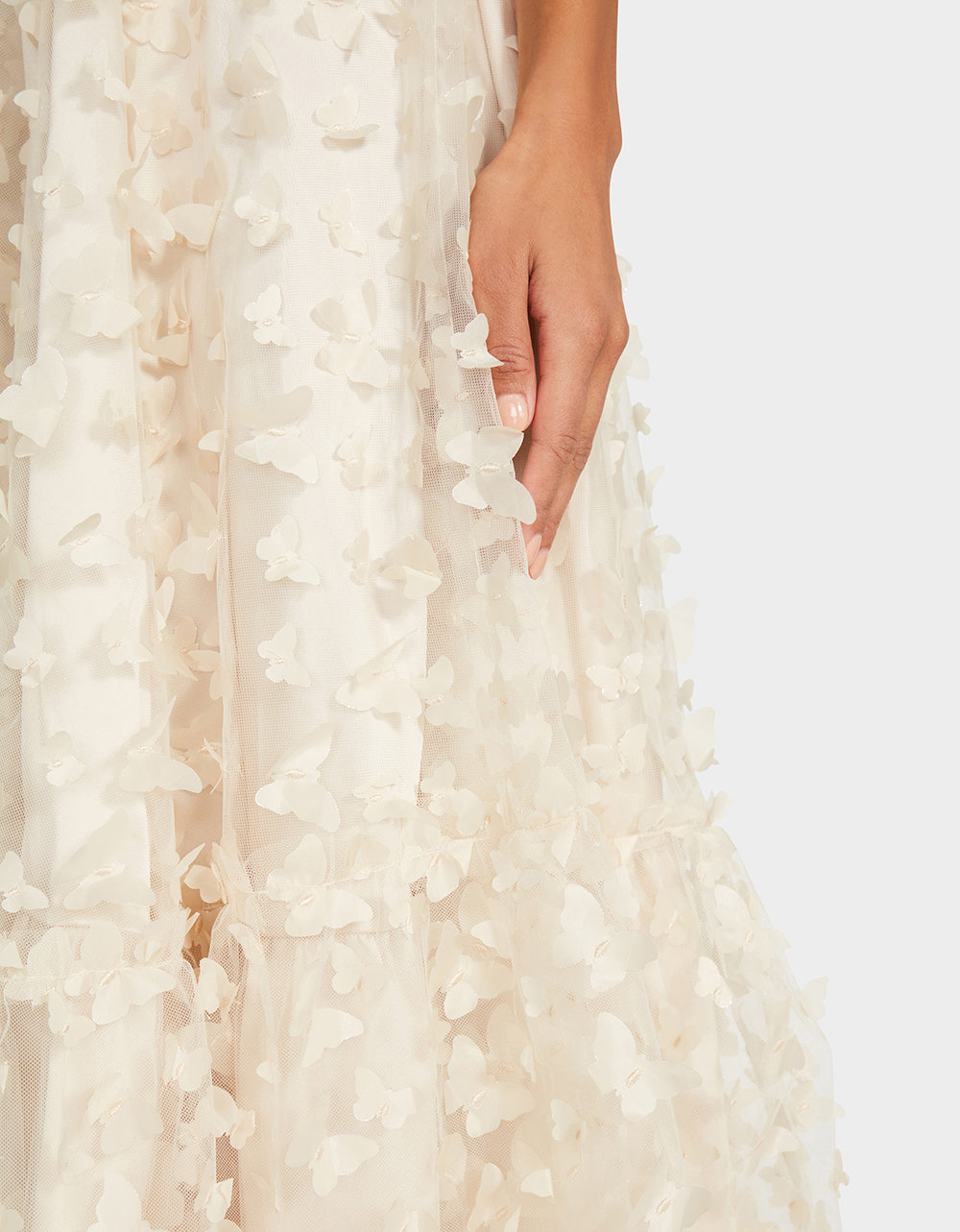 BETSEY-JOHNSON_MD3103_CREAM_06_76a5bd97-4a73-448d-81c5-07b07ffc18ba.jpg