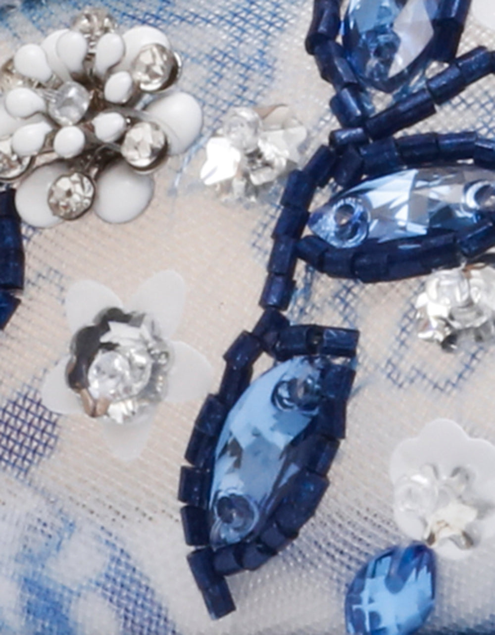 BETSEY-JOHNSON_SHOES_SB-BRODY_WHITE-BLUE-FLORAL_SWATCH.jpg