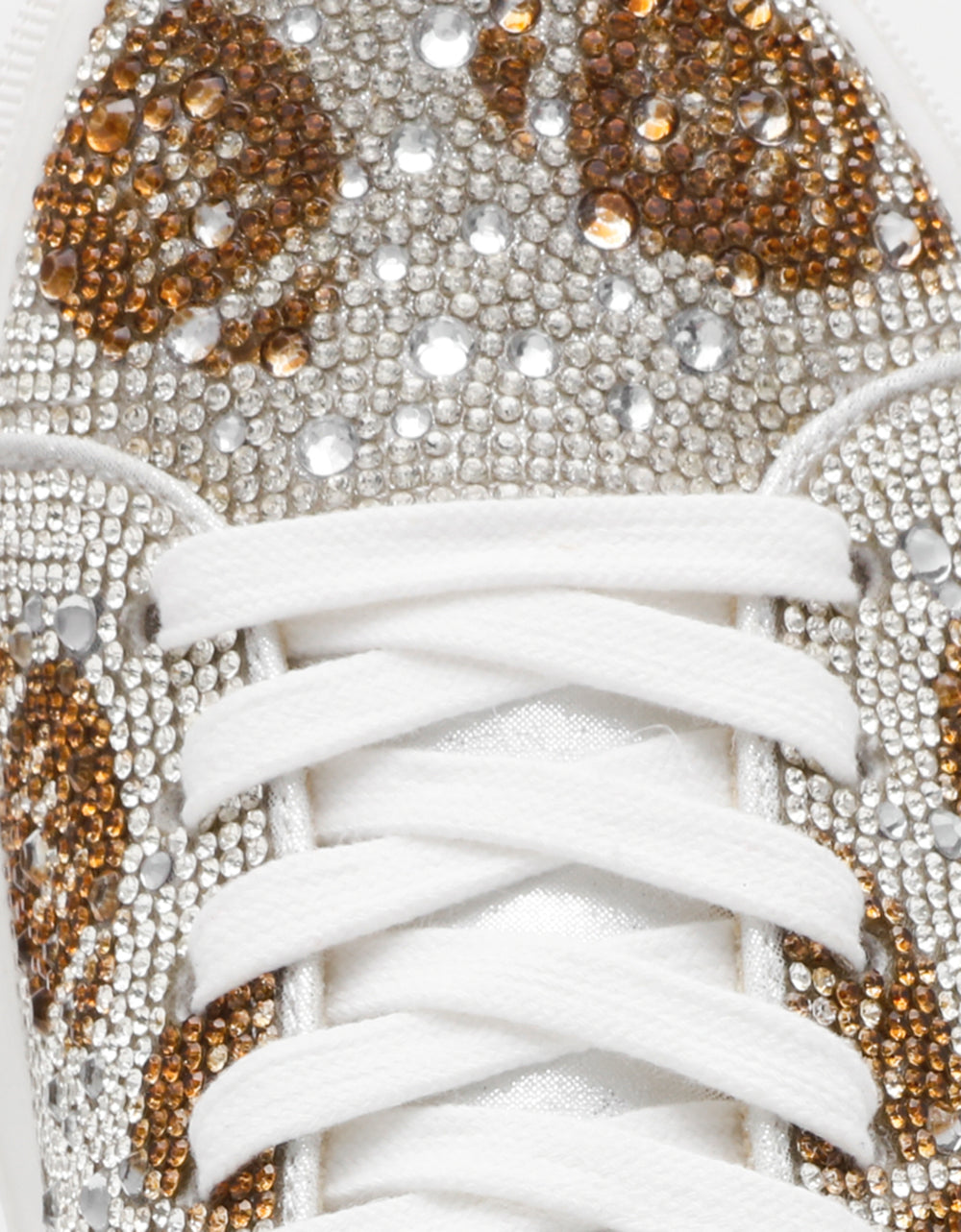 BETSEY-JOHNSON_SHOES_SB-SIDNY_SILVER-FOOTBALL_SWATCH.jpg