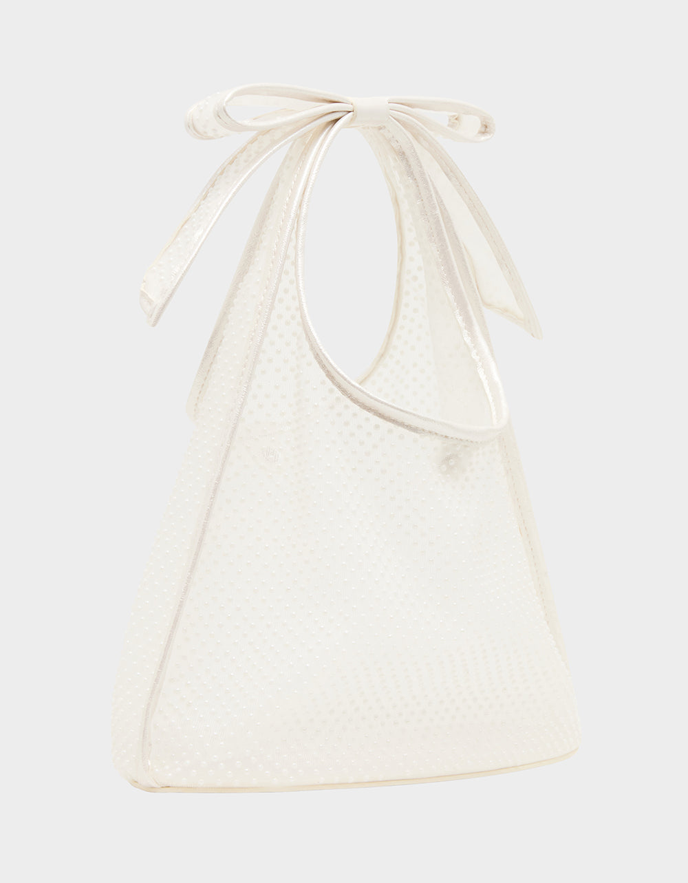 BETSEYJOHNSON_HANDBAGS_BJ39425N_PEARL_03_732c2589-fa0b-4de0-815d-b7936cb0307c.jpg