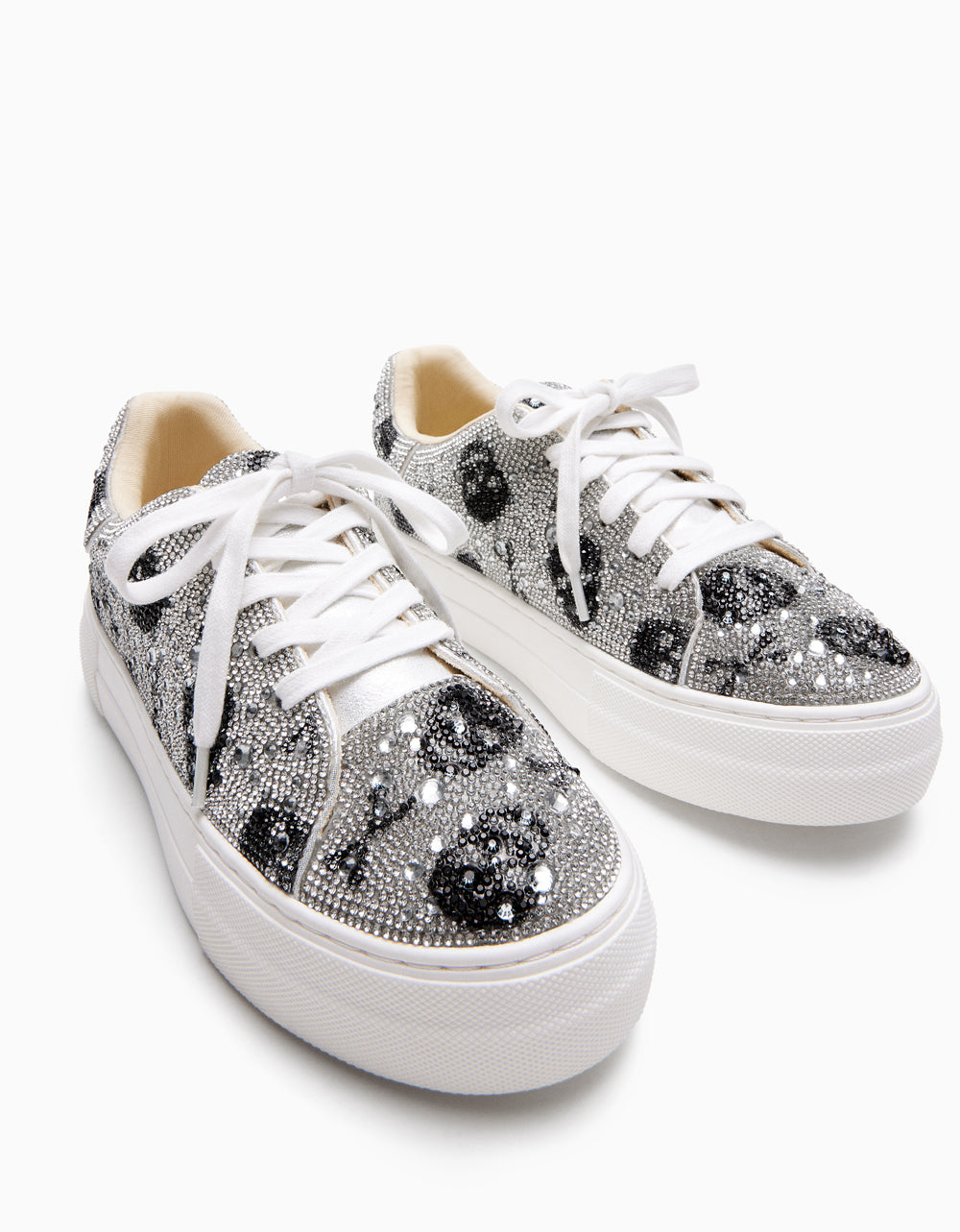 BETSEY_2023_STILLS_20_SIDNY_1118.jpg